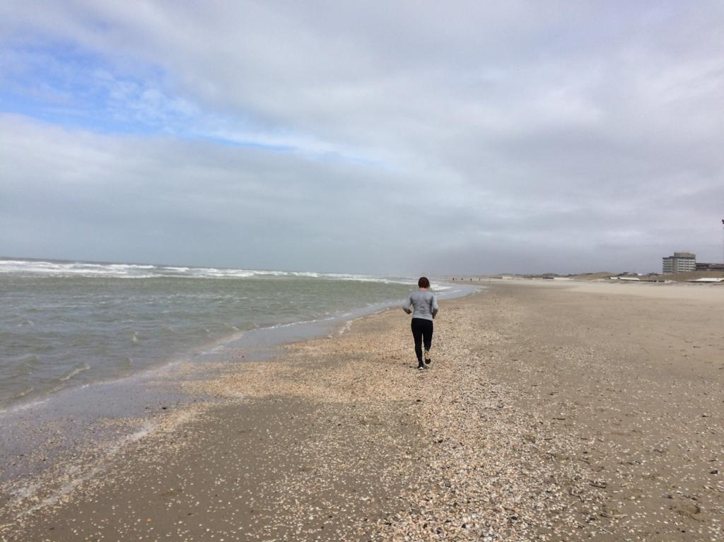 Loperspraat – Waarover ik praat als ik over Den Haag praat – Joke loopt