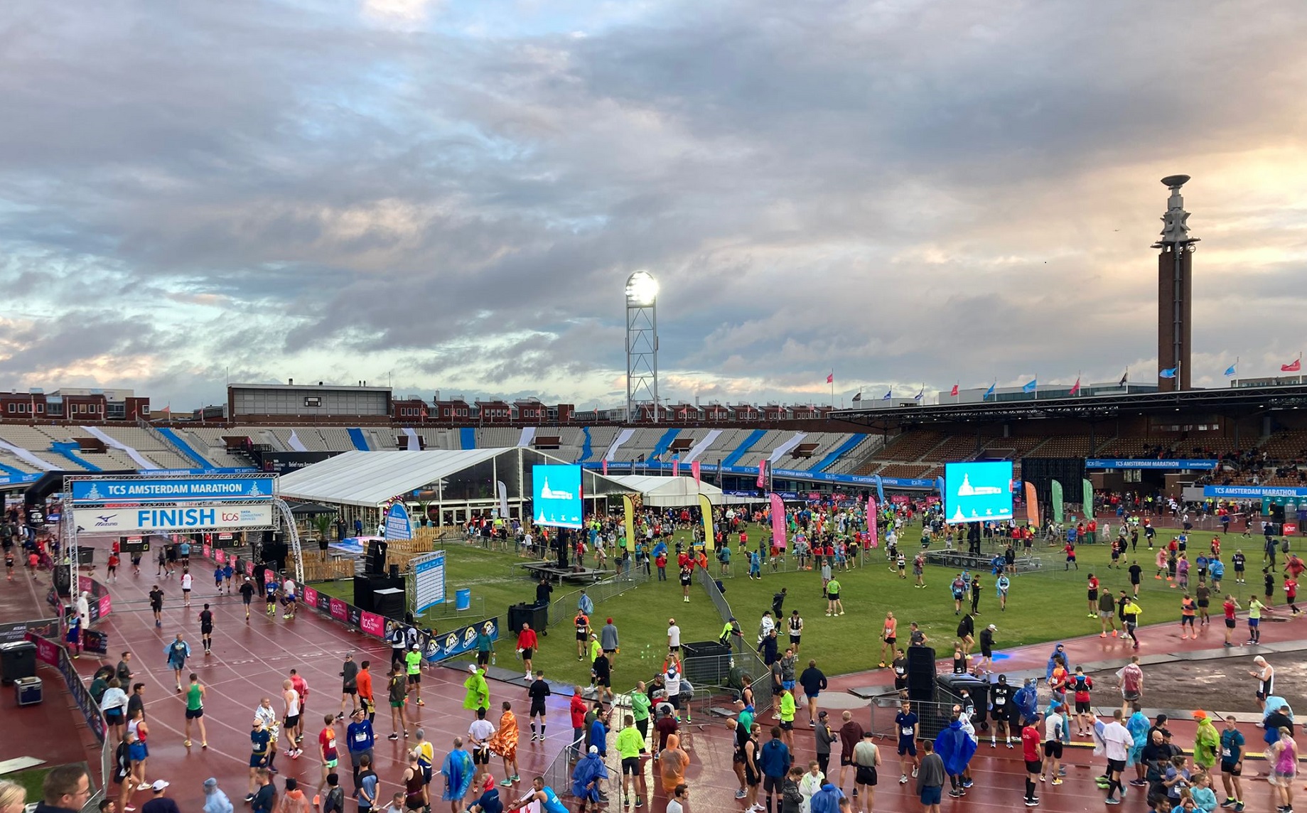 04e233a2-da13-4871-b7f7-6eccded78090B