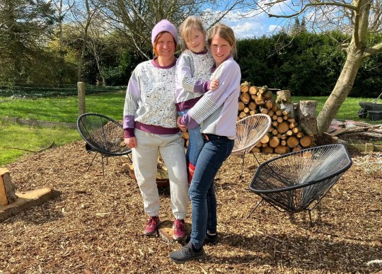 3805e319-4f62-416e-8986-e33ef478d142