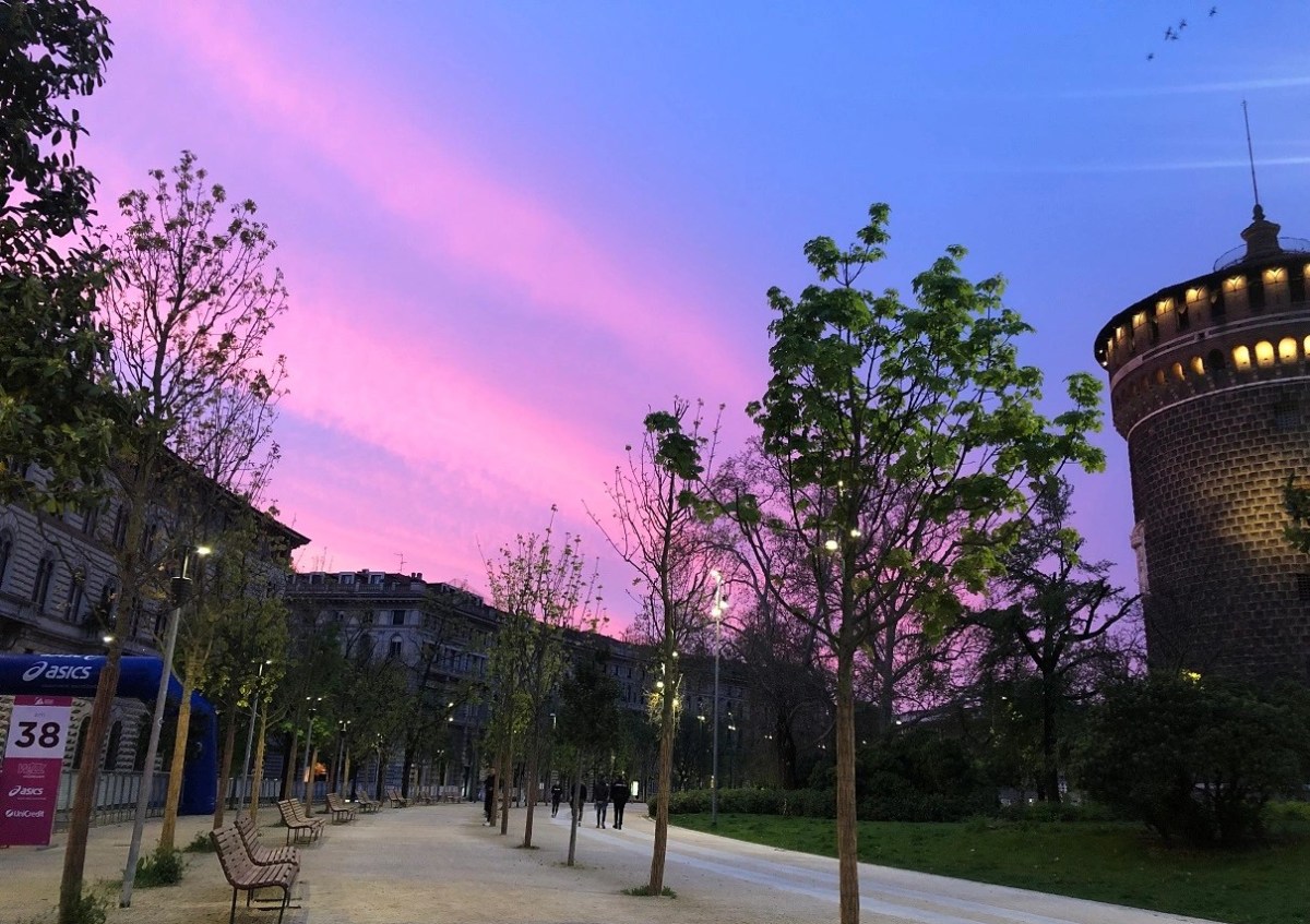 Het moment – Een roze wolk in&nbsp;Milaan